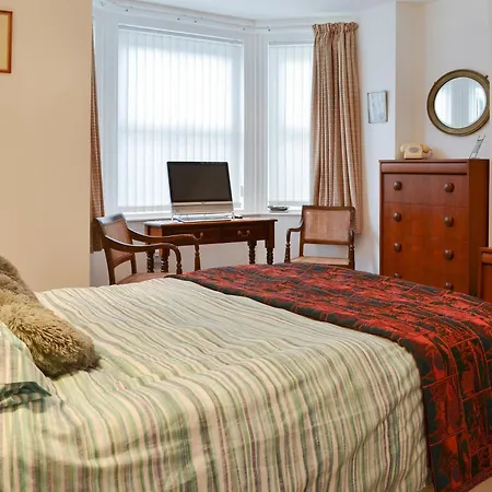 Retro Retreat * Filey