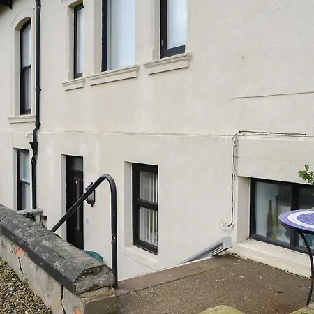 Retro Retreat * Filey