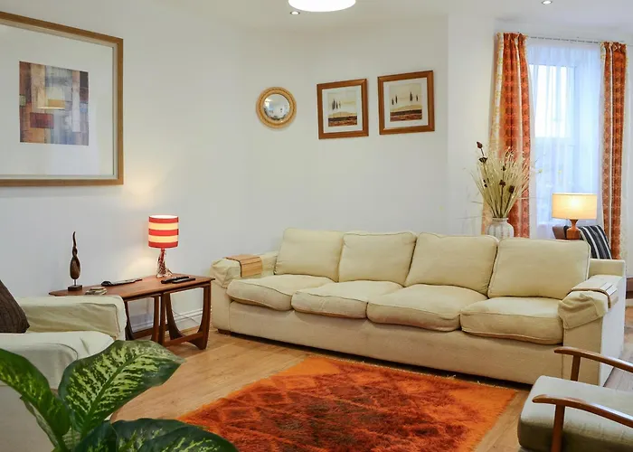 度假居 Retro Retreat 法利