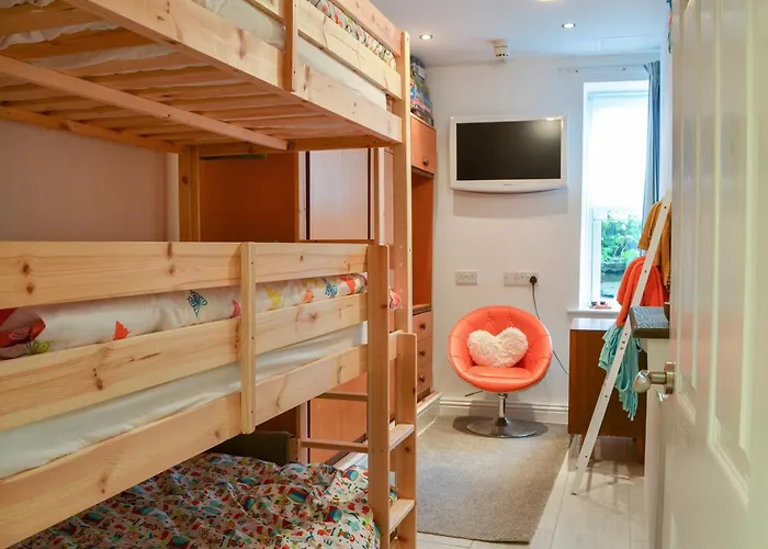 Retro Retreat 法利